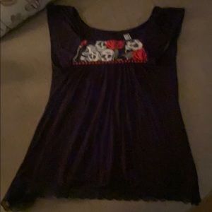 Women’s skull w/roses size small
